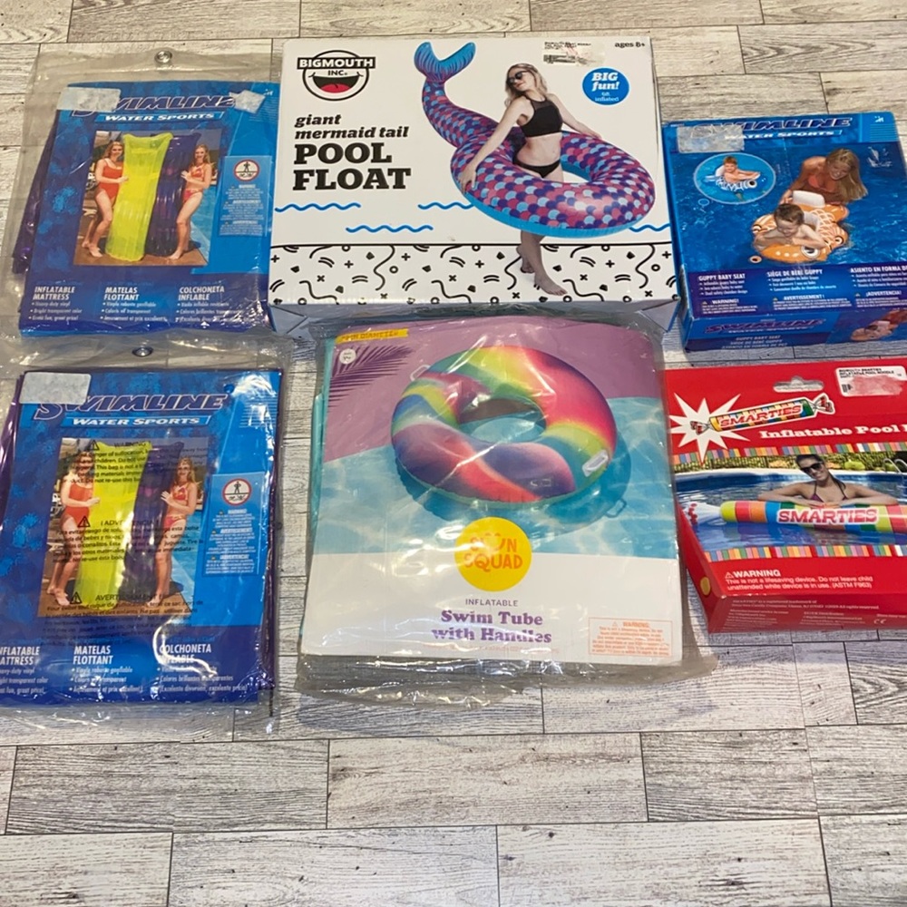 NEW!!  Bundle of 6 Swimming Pool / Beach Inflatables